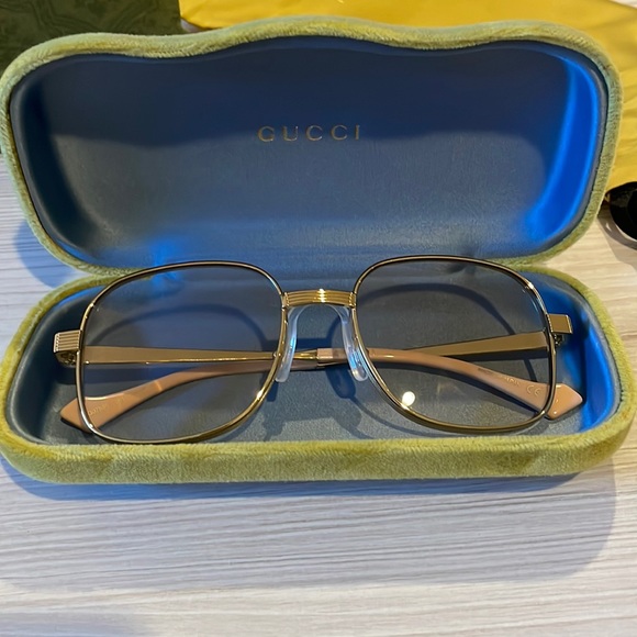 Authentic Gucci sunglasses - Picture 1 of 9